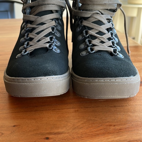 Forsake Lucie Mid waterproof outdoor sneaker boots sz 6 - Picture 10 of 12